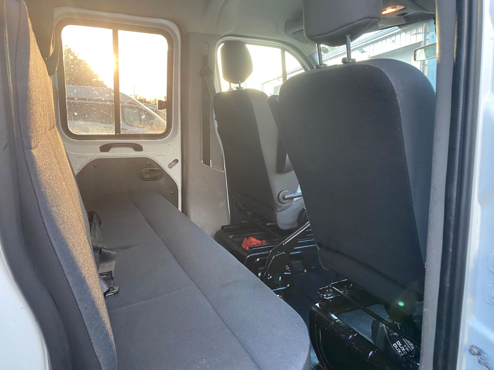 Fahrzeugabbildung Renault MasterIII DoKaDreiseitenkipper,1Hd,Klima,AHK,Kam