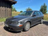Volvo V40 Classic Limited Edition 2.0 Classic Limi... - Volvo V40 mit Benzin-Antrieb: Kombi, 2.0