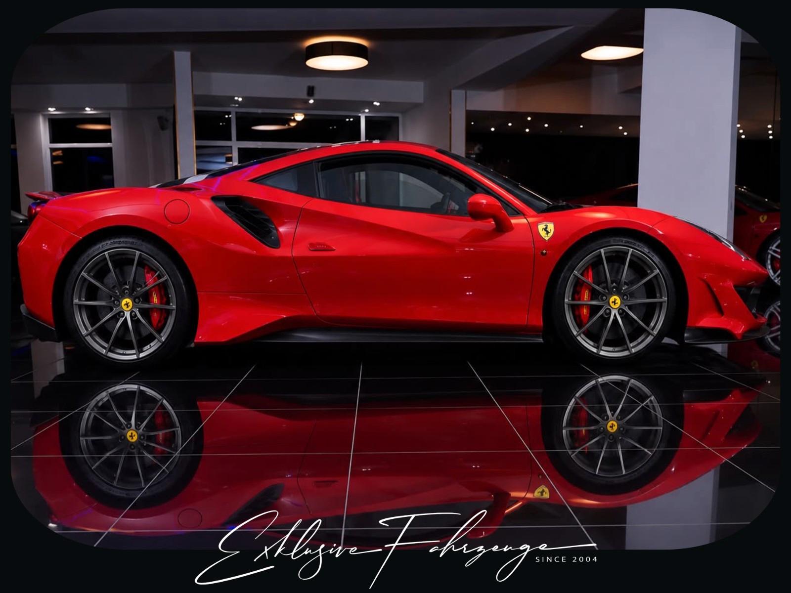 Ferrari 488 Pista | Carbon | Rosso Corsa