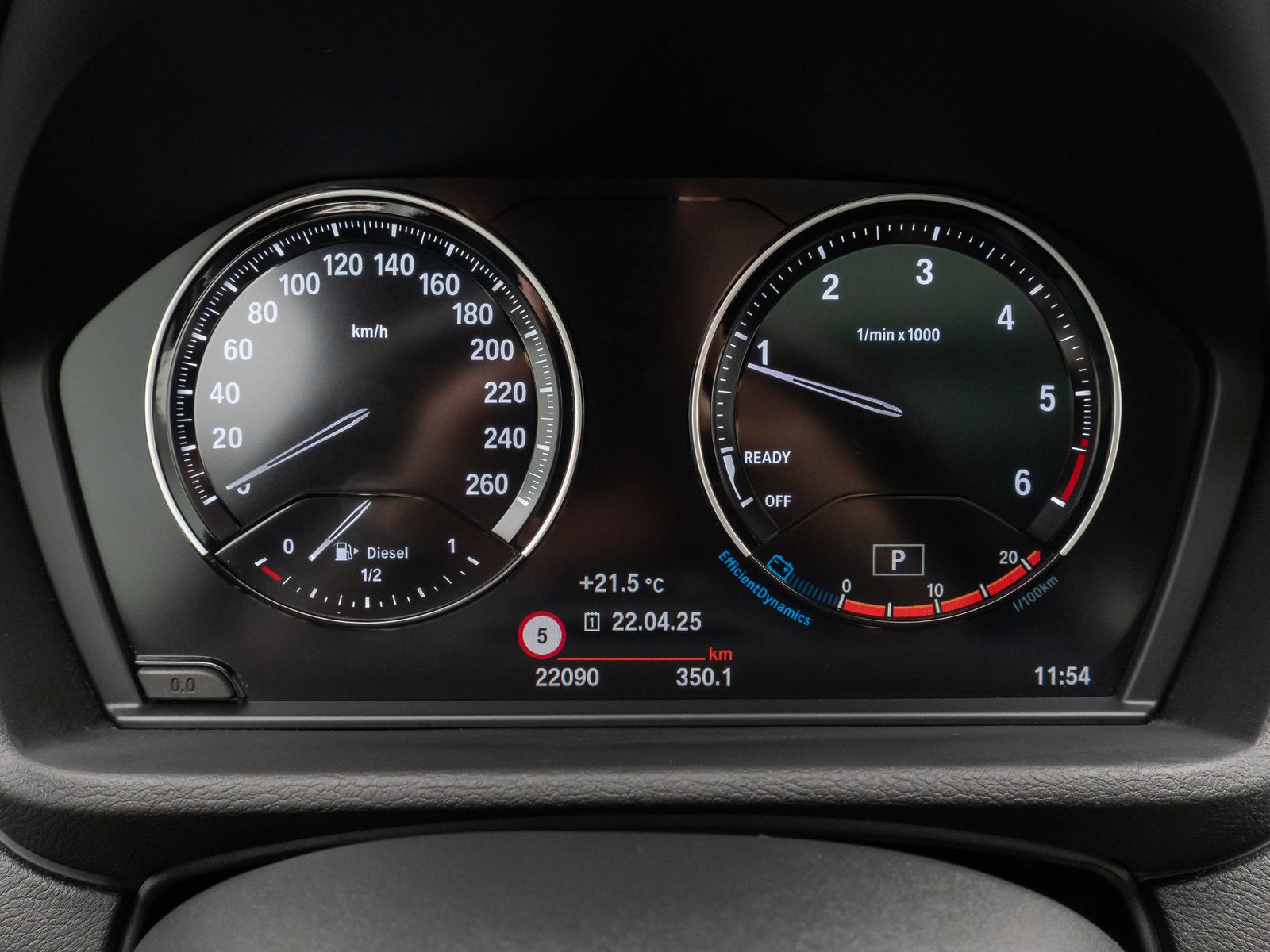 Fahrzeugabbildung BMW X1 xD18d Navi DAB Lordos GeschwindigReg Panorama