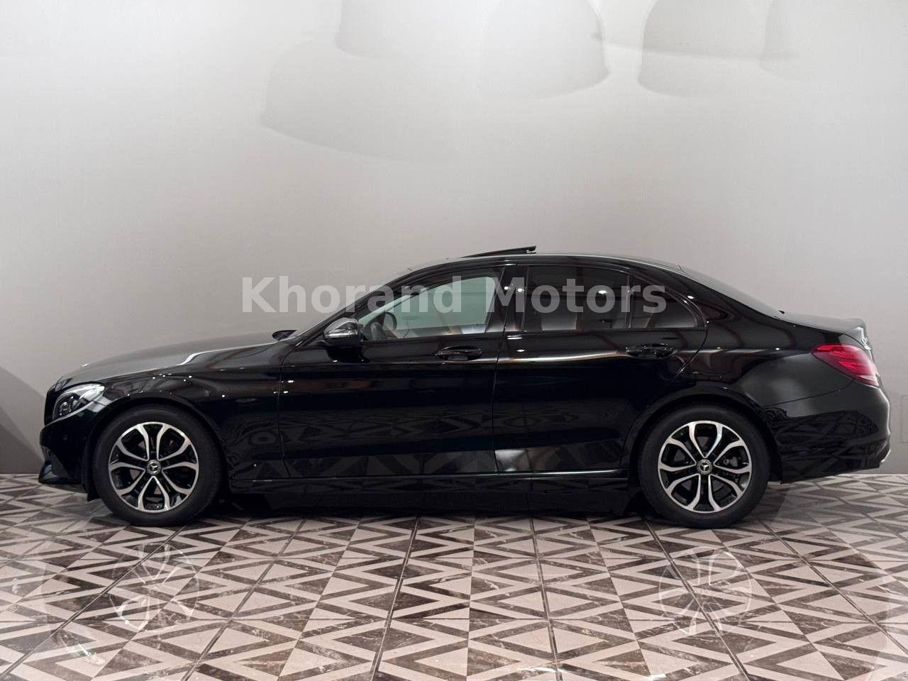 Mercedes-Benz C 200 Limousine