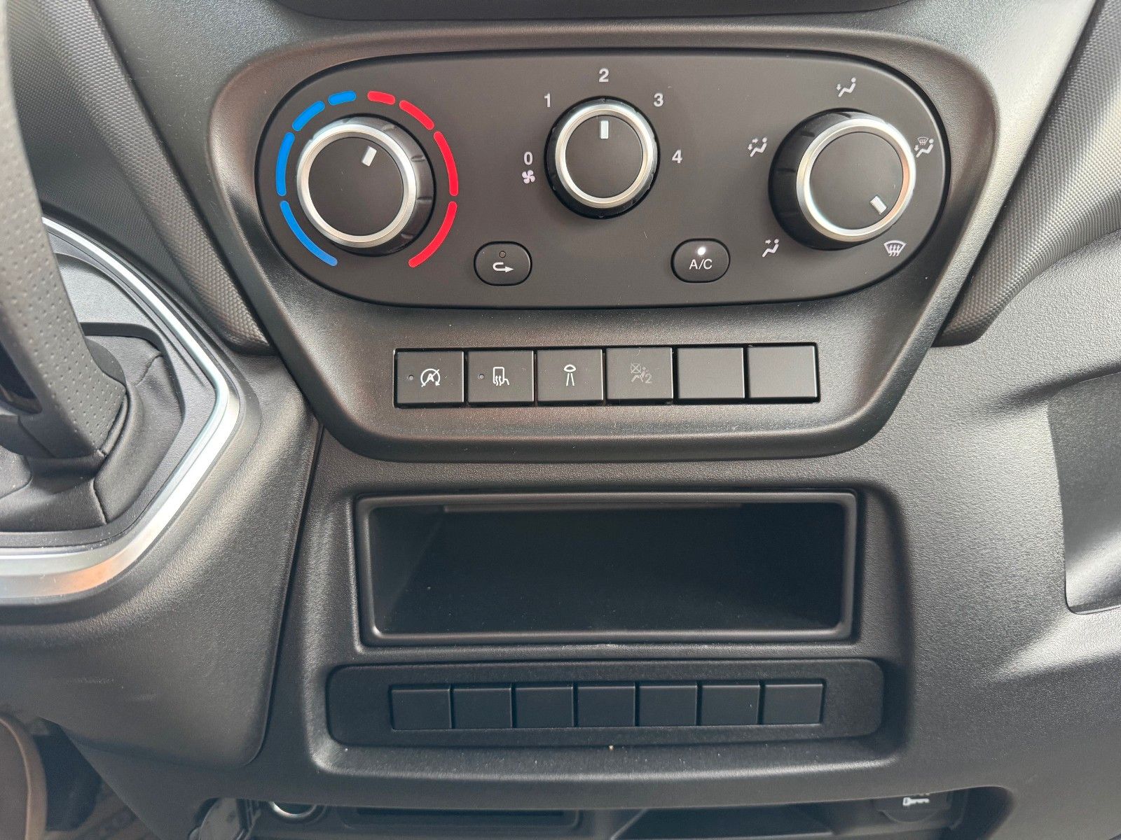 Fahrzeugabbildung Iveco Daily 35S14 A8*L4.260mm*Automatik*Kamera*