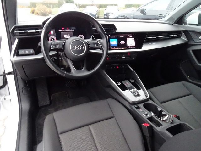 A3 Sportback 30 TFSI S-tronic / Business-Paket