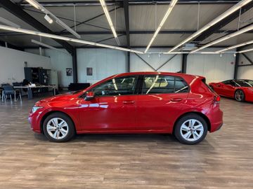 Volkswagen Golf - 8
