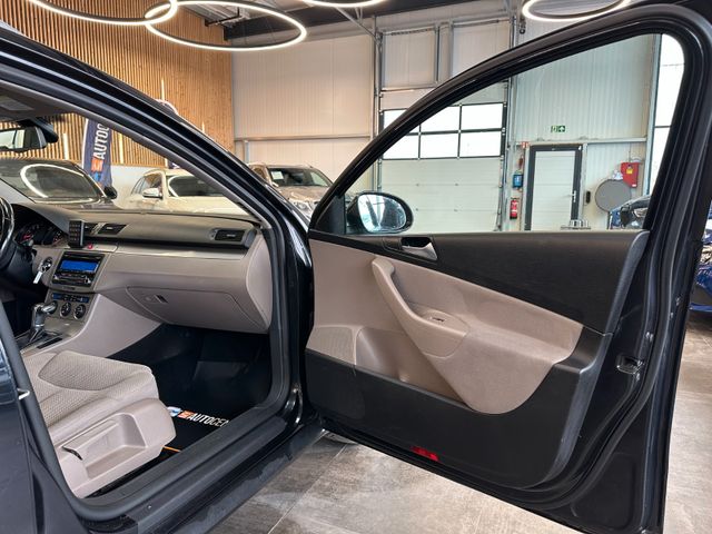 Volkswagen Passat Variant Comfortline *AHK*Klima*SHZ*PDC*