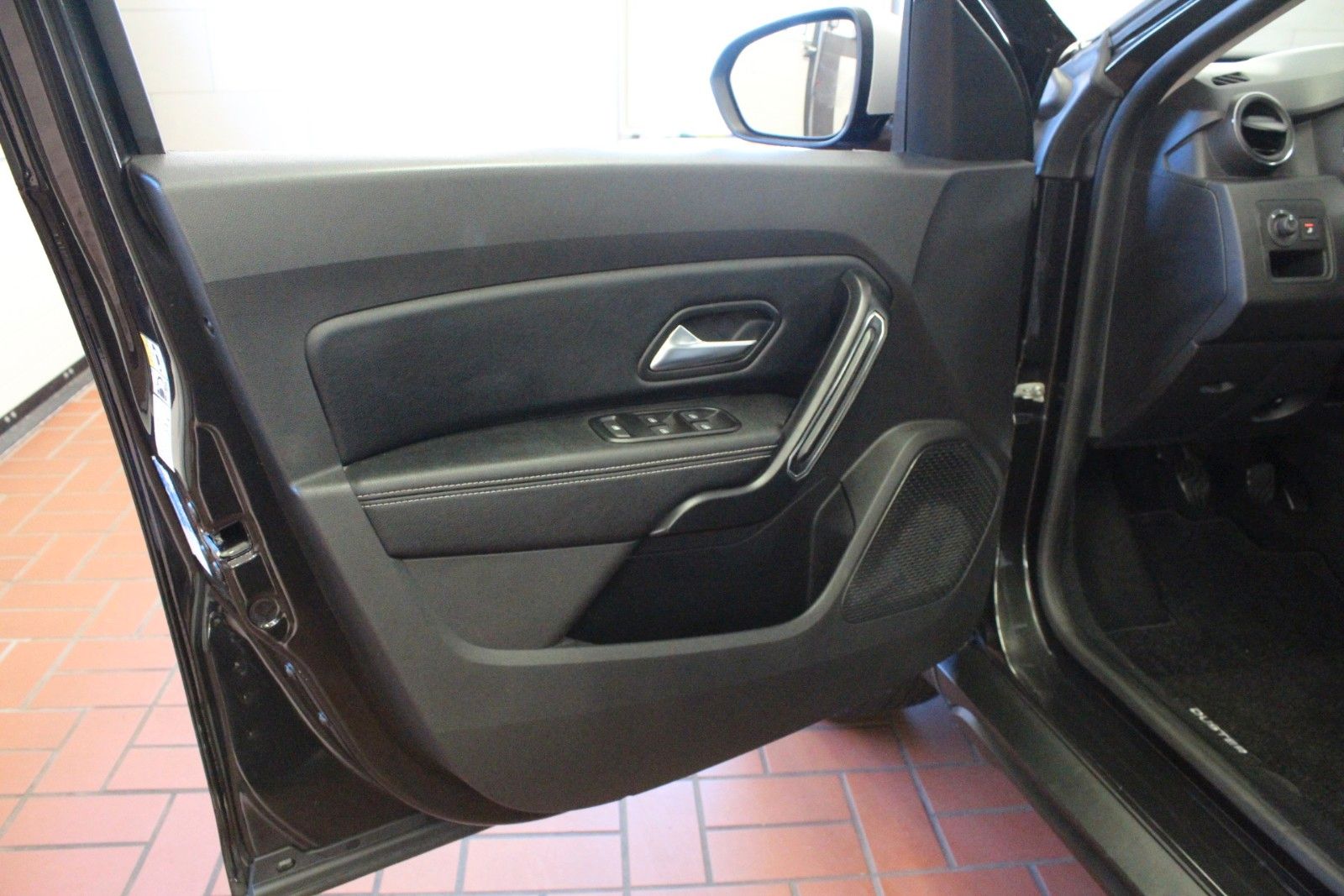 Fahrzeugabbildung Dacia Duster TCe130 *Anniversary Navi*Sitzhzg*Kamera