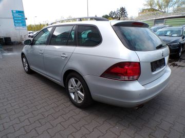 Volkswagen Golf - 6