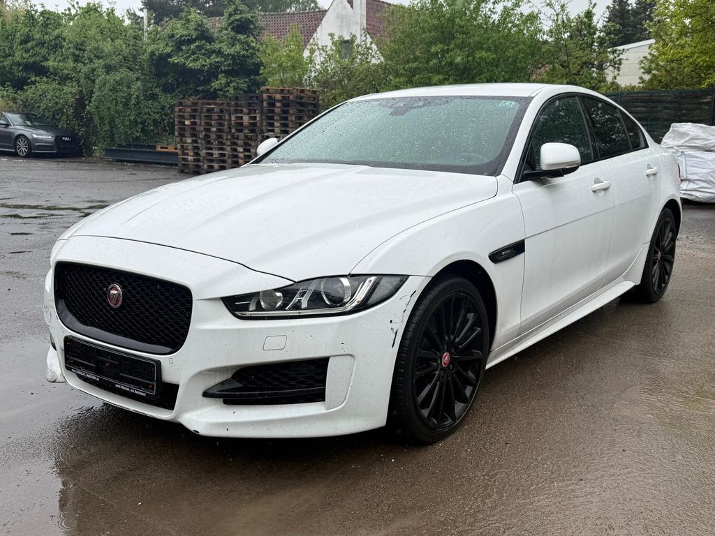 Jaguar XE