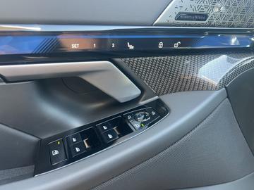 2026 BMW I5 — миниатюра 18