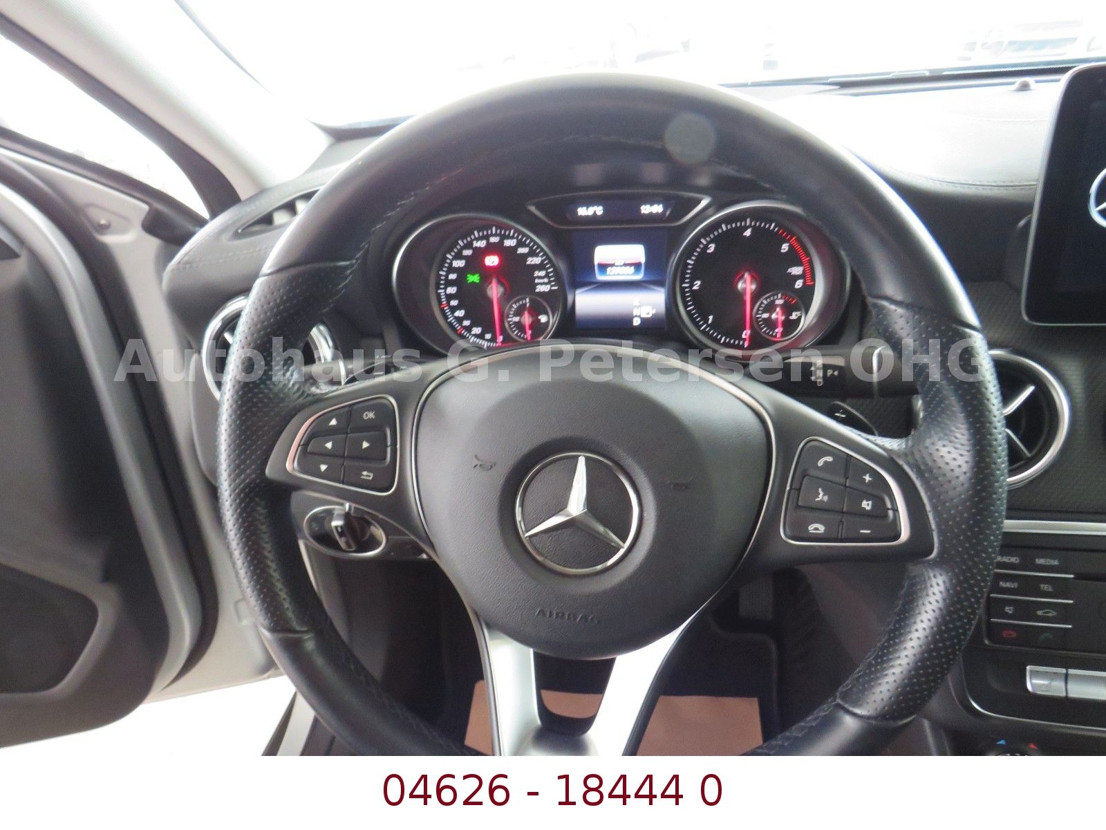 Fahrzeugabbildung Mercedes-Benz GLA 220 CDI*7G DCT*LED*Fernlicht*Kamera*Leder*