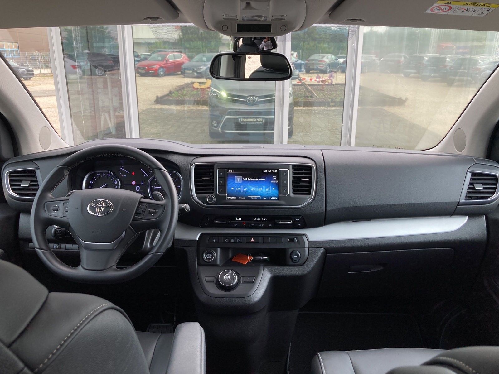 TOYOTA Proace Verso 2.0 D-4D L1 Team D AUTOMATIK / LEDE - Image 8