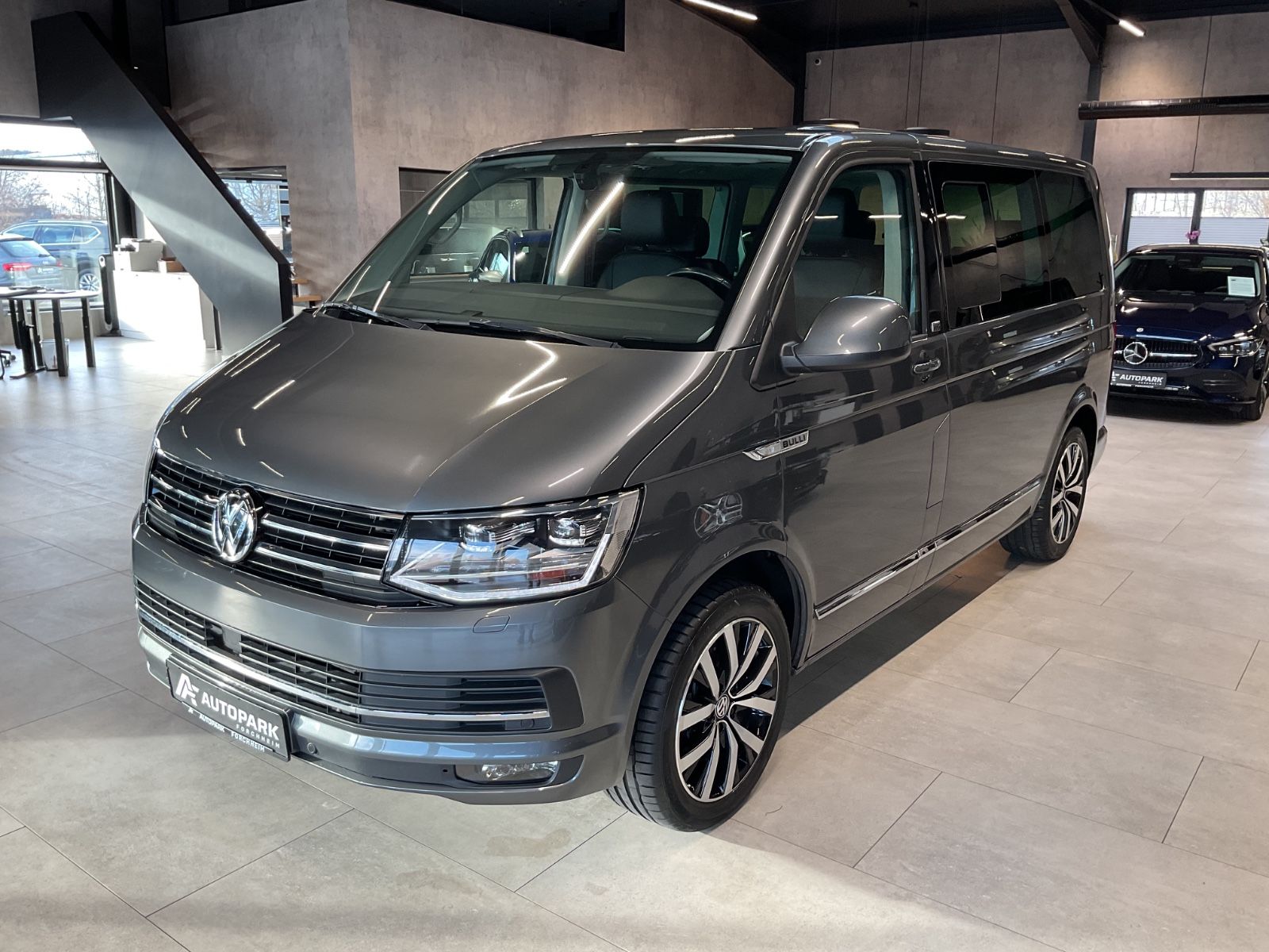 Volkswagen T6 Multivan Generation Six LED Leder Navi SD 18"