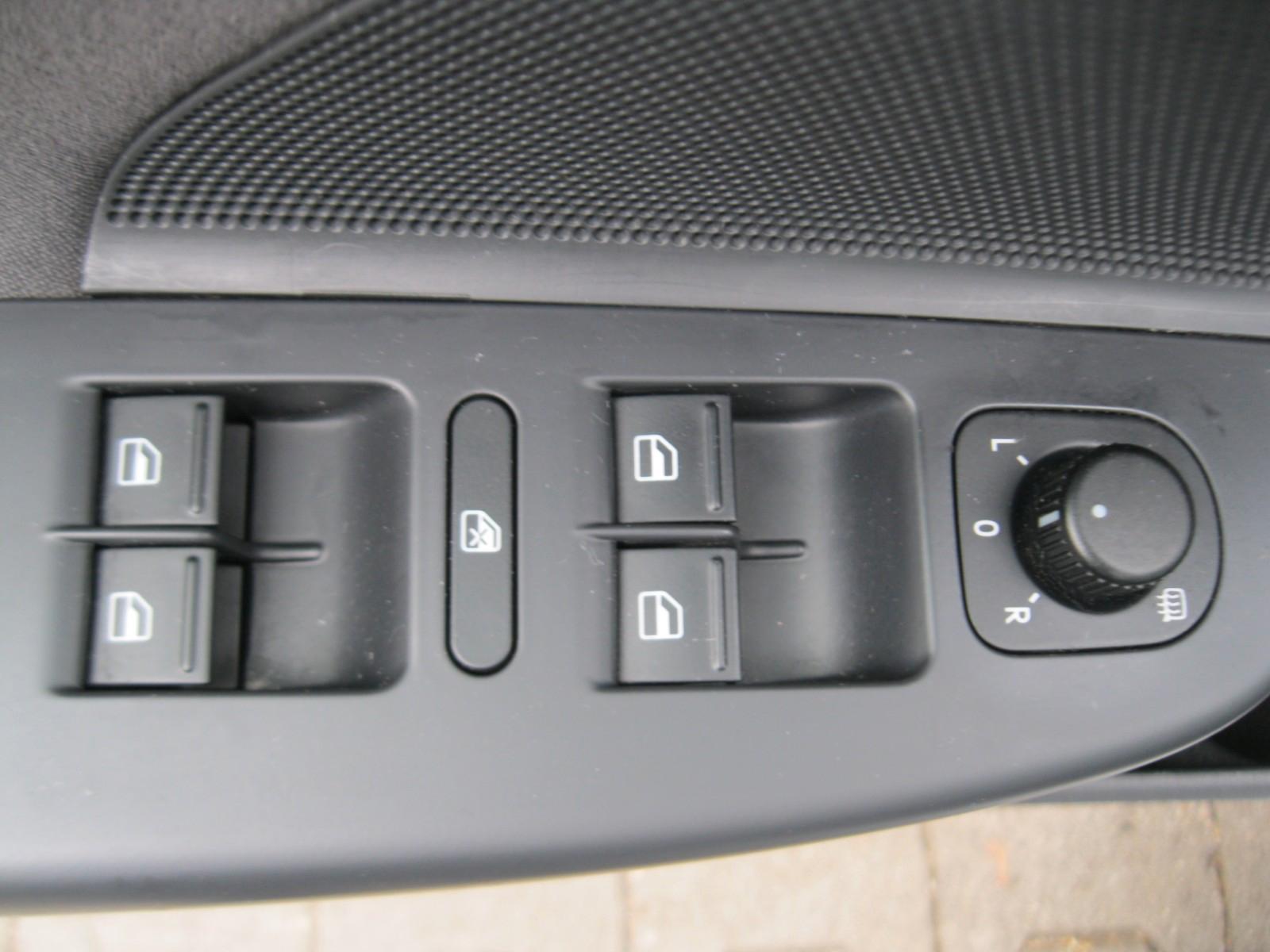 Volkswagen Golf 2009 — photo 20