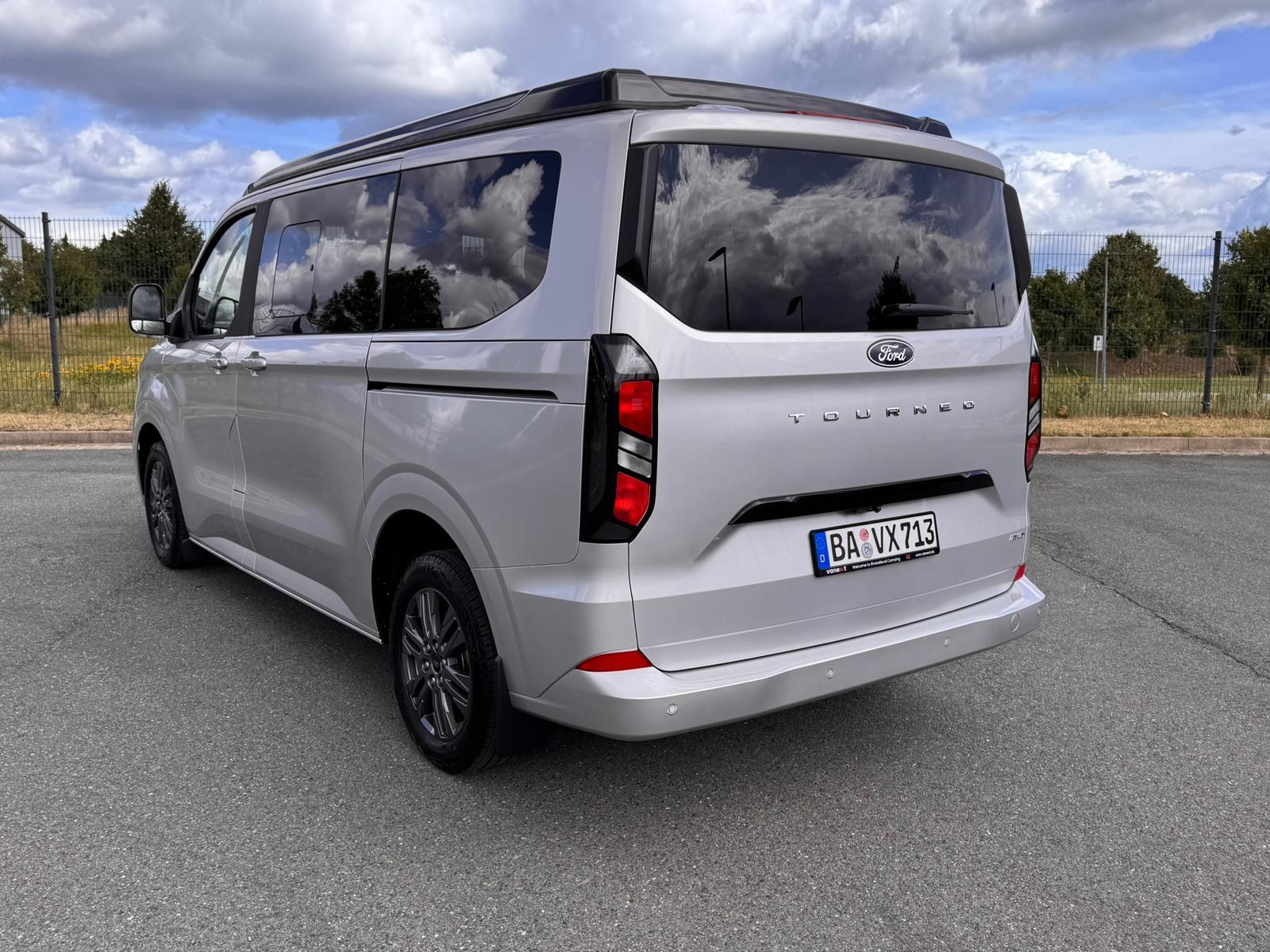 Ford Tourneo Custom Titanium Plus AWD vanexxt Camper