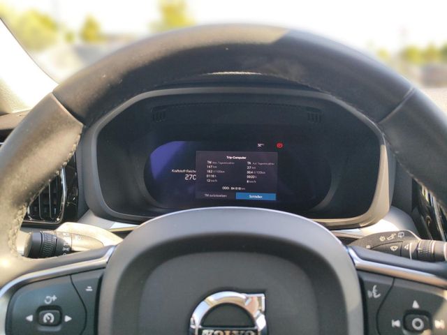 VOLVO XC 60 (Bild 15 von Array)