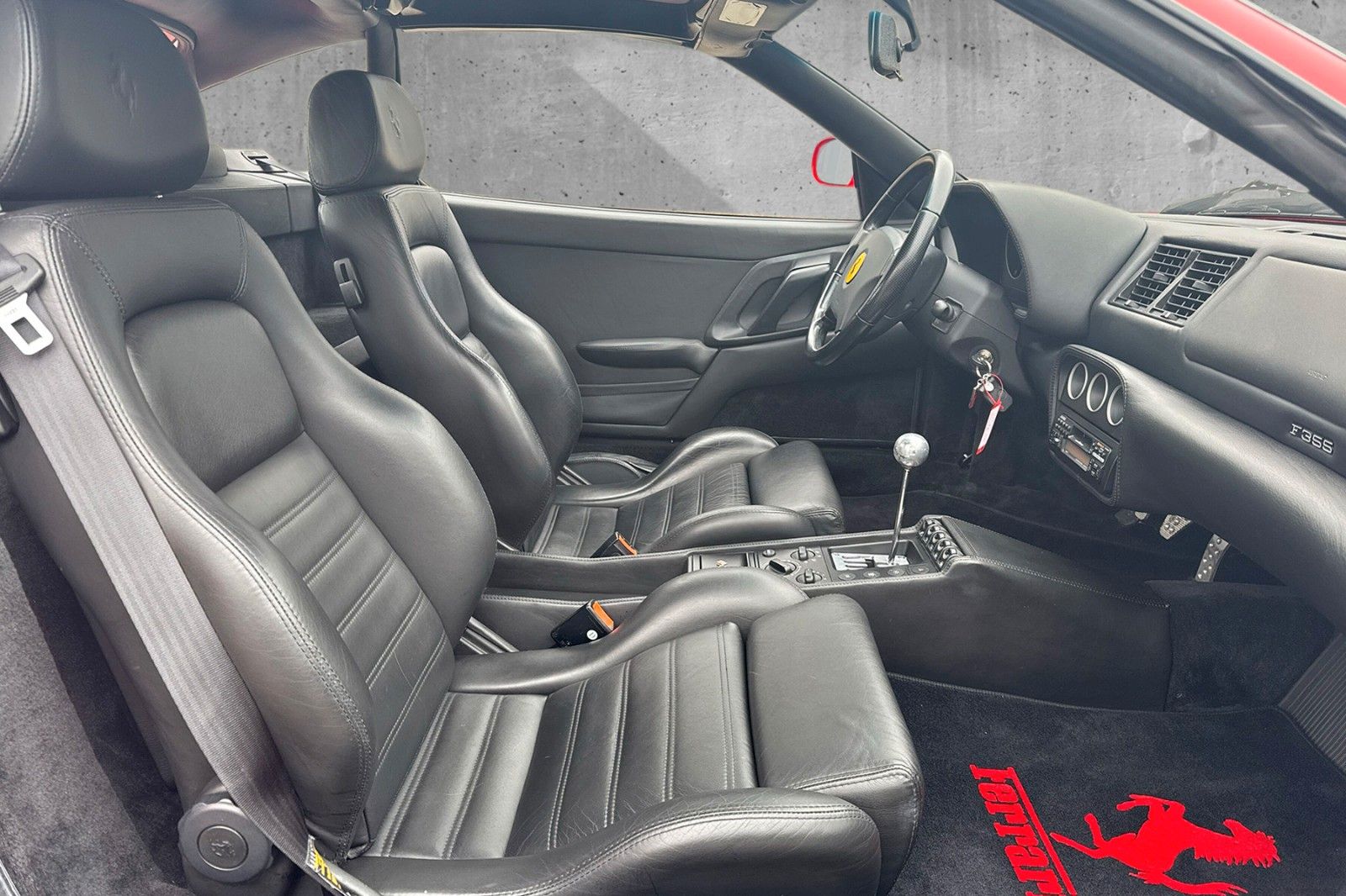 Fahrzeugabbildung Ferrari F355 GTS*Manual*Challenge Grill*Perfekt