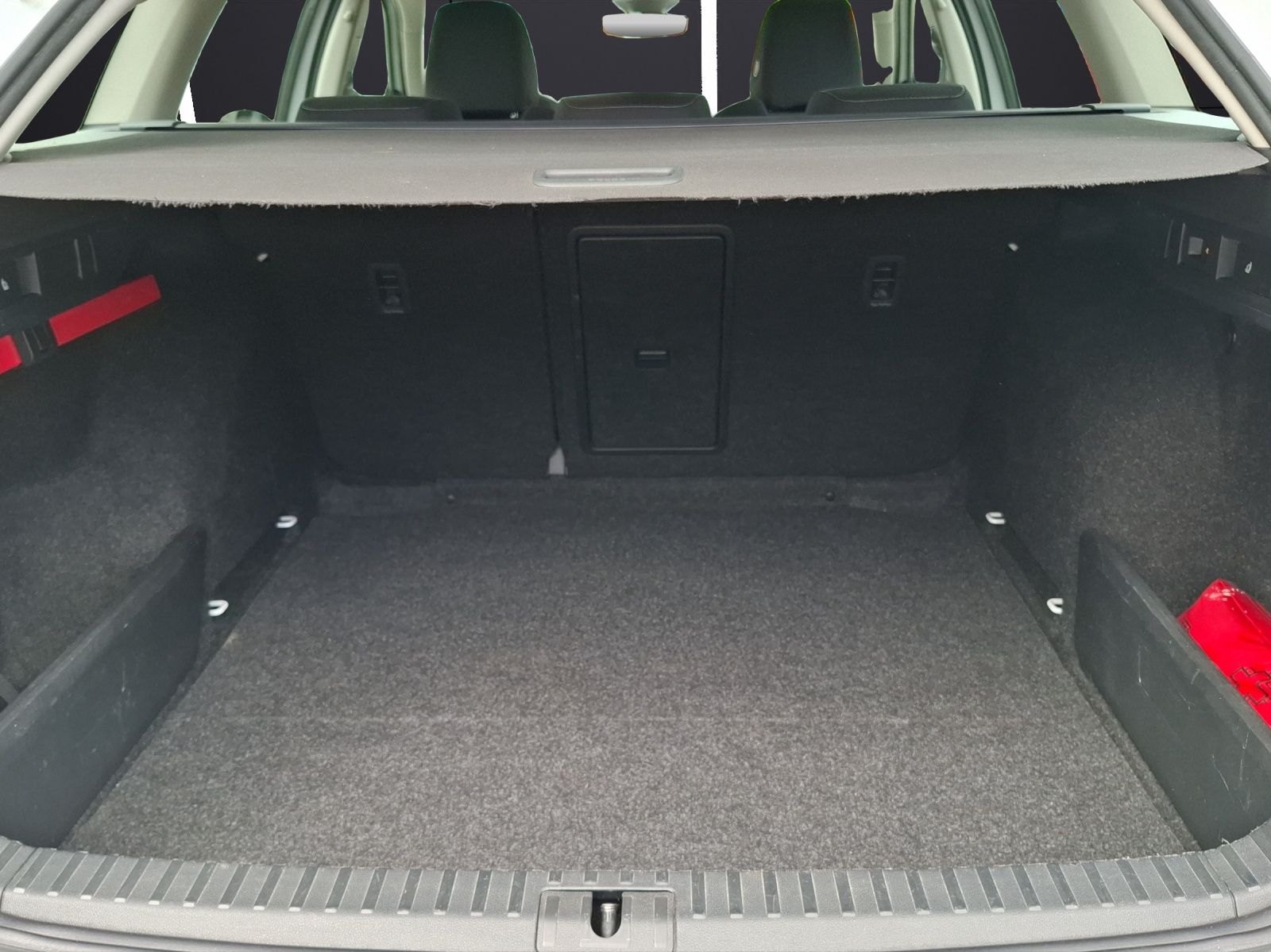 Fahrzeugabbildung SKODA Octavia Combi TDI First-Edition DSG Matrix AHK N
