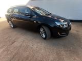 Opel Astra Sports T. 2.0 CDTI Active Active - Opel Astra mit Diesel-Antrieb: Kombi, 2.0