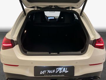 Mercedes CLA 180 Shooting Brake - 8