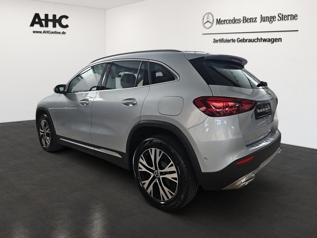 Fahrzeugabbildung Mercedes-Benz GLA 220 4M Progressive Navi LED SHZ SpurH e.Heck