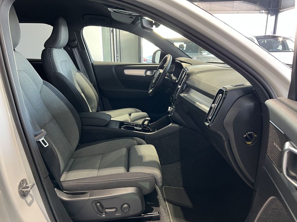 Volvo XC40 B3 Plus Dark ACC BLIS 360° H/K LED Navi SHZ