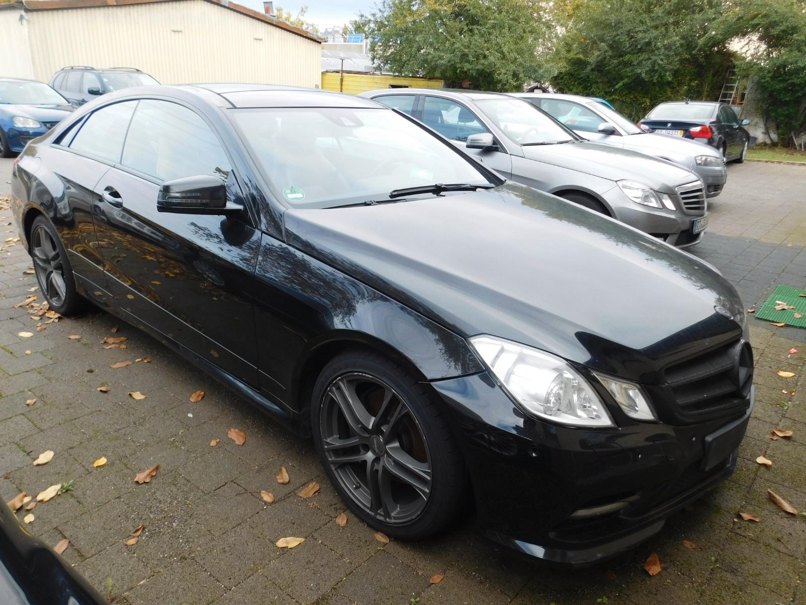 Mercedes-Benz E 350 E -Klasse Coupe|AMG-LINE|F1|PANO|