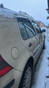 Volkswagen Golf 1.6 16V TÜV Neu!! - Volkswagen Golf mit Benzin-Antrieb: Beige, Limousine