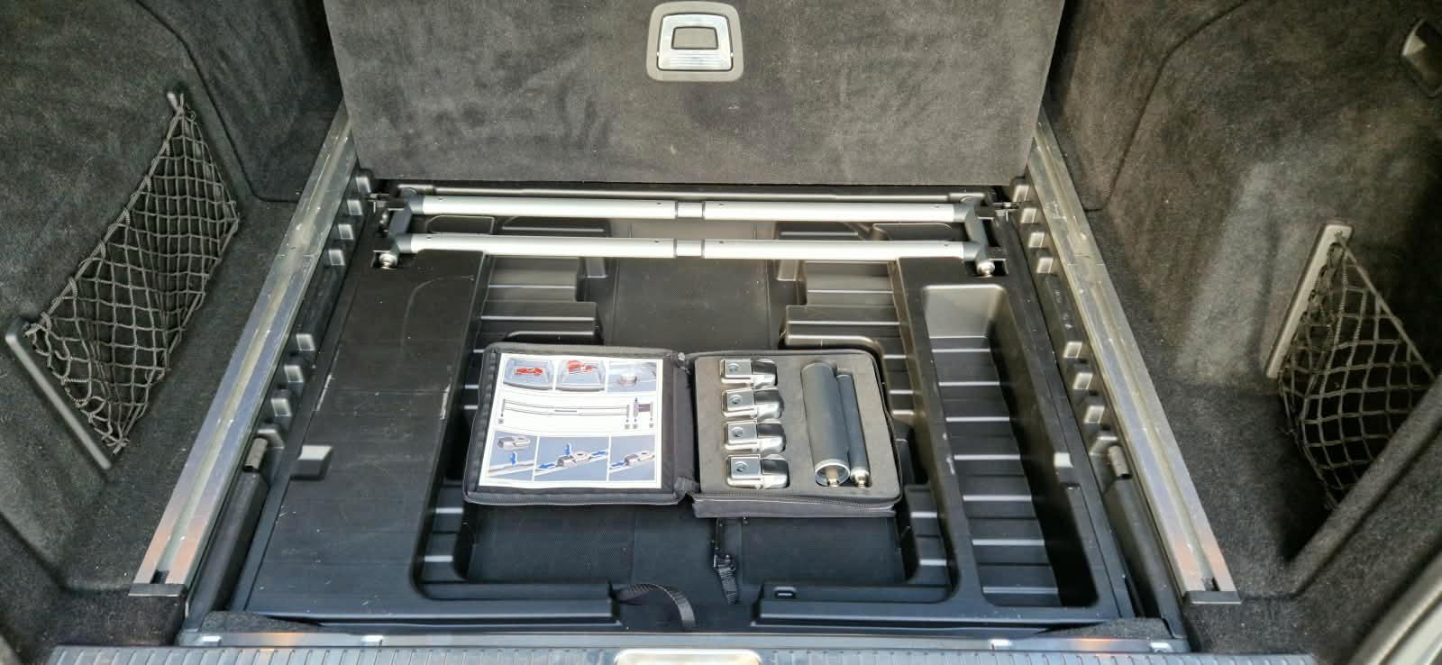 Mercedes-Benz E220 2011 — photo 15