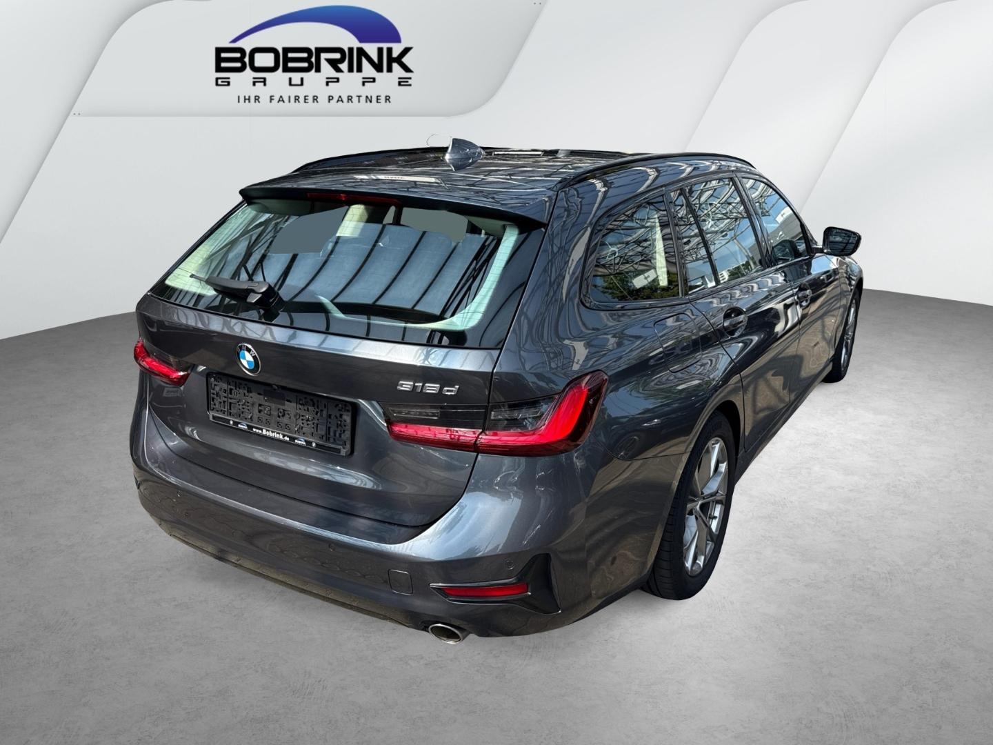 BMW 318 d Touring Sport Line Laser Pano AHK ParkAss.