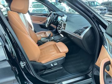 Fahrzeugabbildung BMW X3 sD30i xLine SAG Panorama Kamera HUD HiFi LED