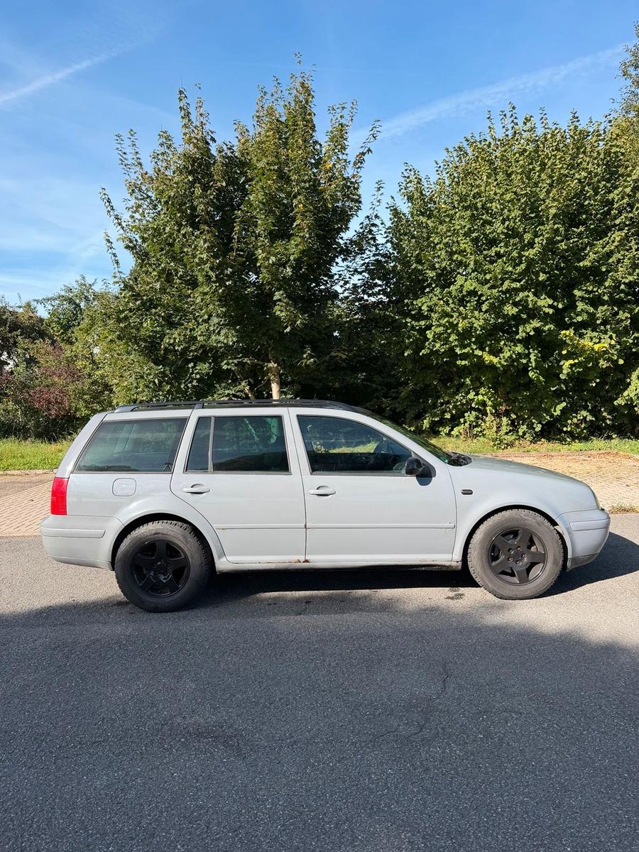 Volkswagen Golf 2005 — engine 140 HP (103kW)