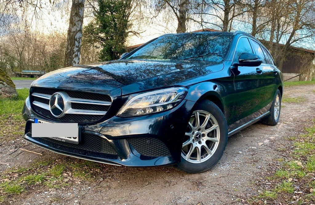 Image of Mercedes-Benz C 200