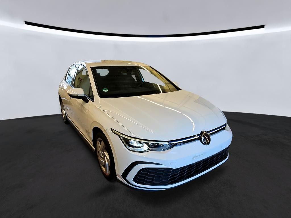 Volkswagen Golf VIII Lim. GTE 1.4e/TSI Navi SHZ LED PDC Alu imagem 2