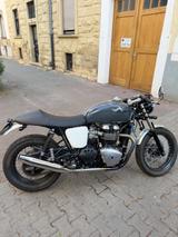 Triumph Thruxton 900 - TRIUMPH THRUXTON 900