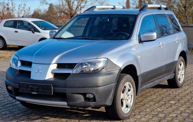 Mitsubishi Outlander Comfort TÜV Neu. Standheizung