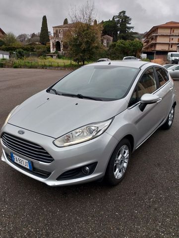 Ford Fiesta 1.5 TDCi 75CV 5 porte Titanium