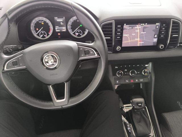 Fahrzeugabbildung SKODA Karoq 1.6 TDI SCR DSG Style LED NAVI KESSY SMART