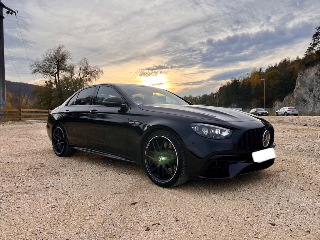 Mercedes-Benz E 63 AMG