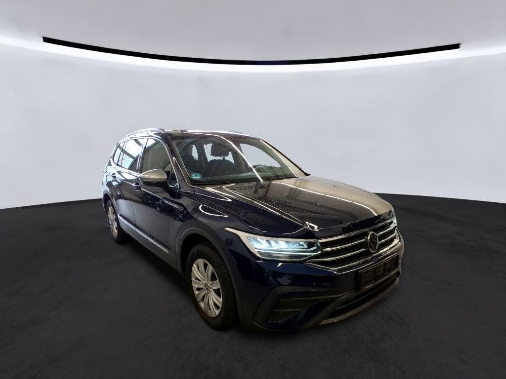 Fahrzeugabbildung Volkswagen Tiguan Allspace Life TDI DSG *AHK*Navi*LED*PDC*