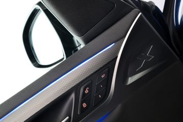 BMW X4 xDrive30i M Sport PANO HUD ACC RFK AHK 1.Hand