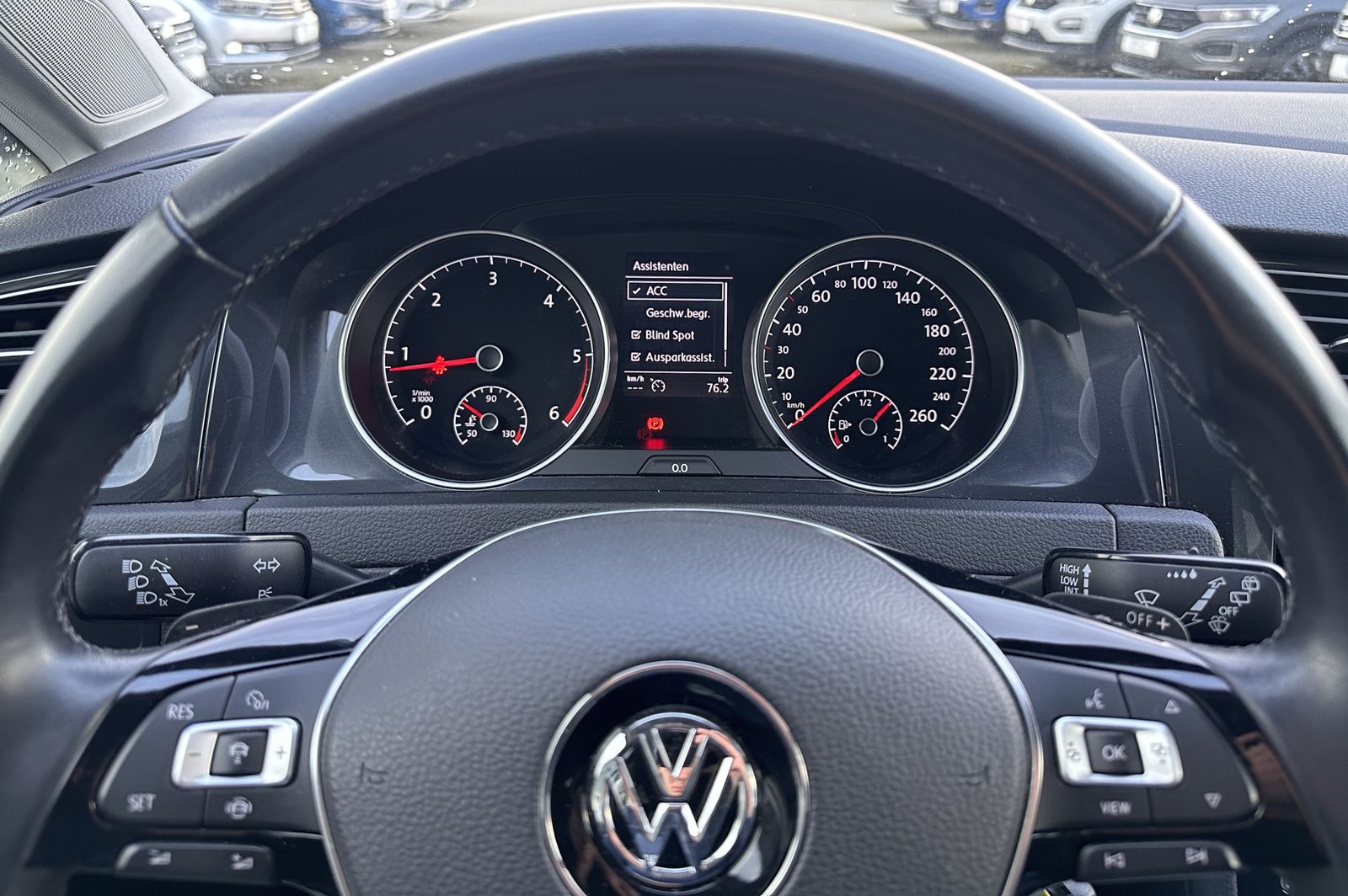 Fahrzeugabbildung Volkswagen Golf 2.0 TDI*ACC*Navi*PDC*SHZ*