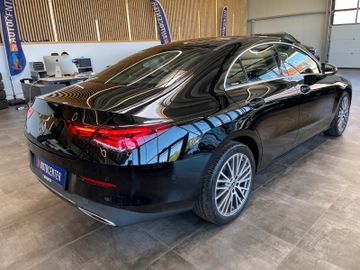 Mercedes-Benz CLA 180 *NAVI*LANE-ASSIST*KAMERA*NAVI*PDC*SZHZ*