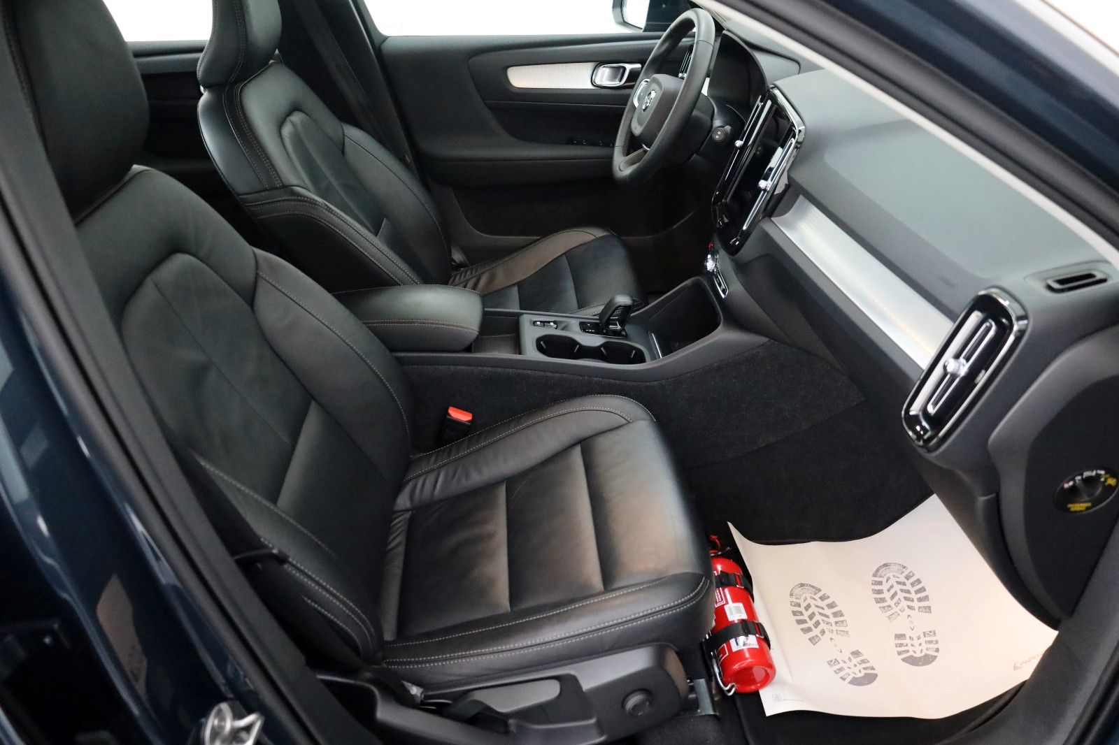 Fahrzeugabbildung Volvo XC40 Inscription Expression,Leder,Navi,SH,AHK