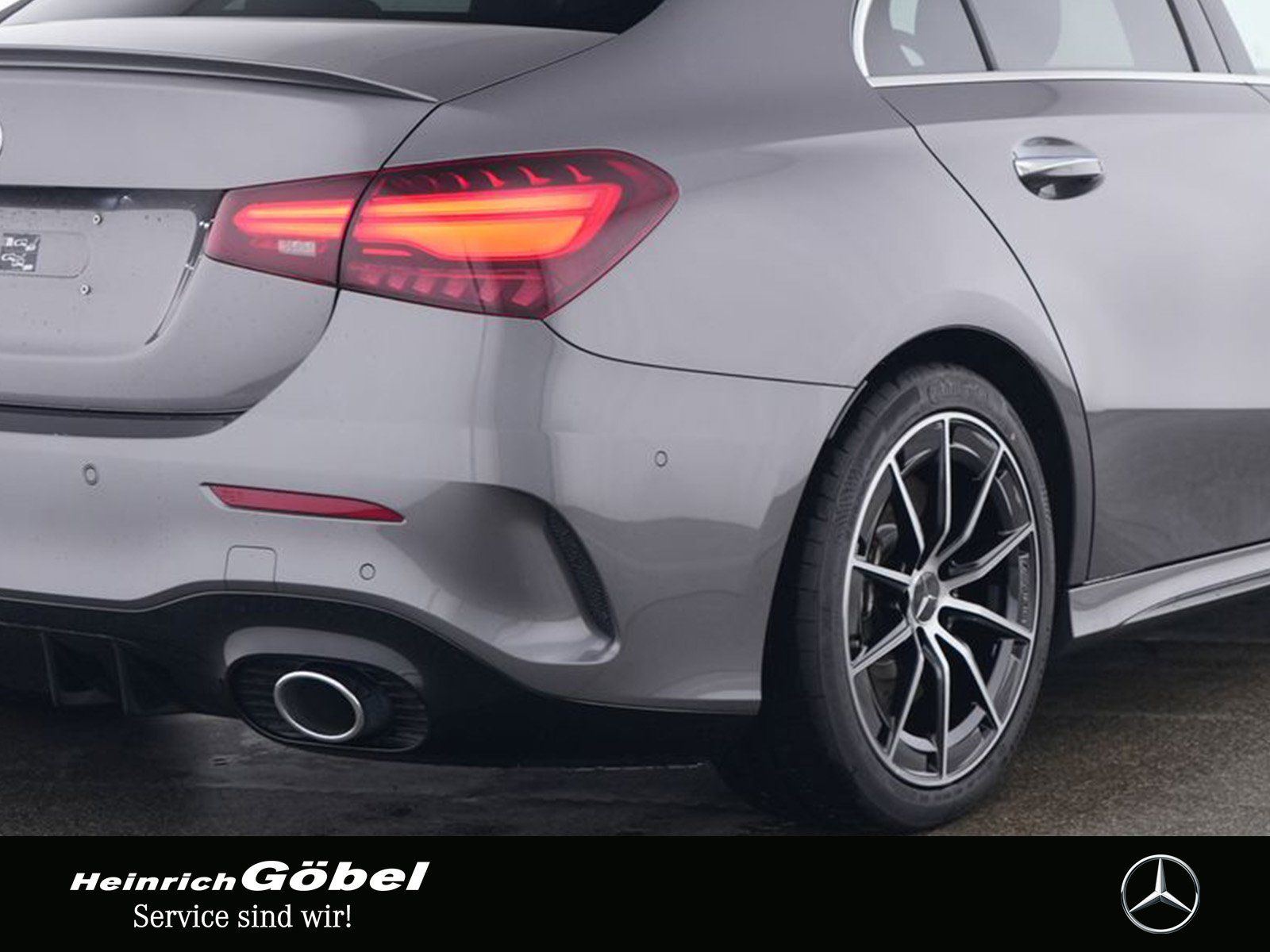 Fahrzeugabbildung Mercedes-Benz A 35 4M Lim. PANO+MULTIBEAM+KAMERA+AMBIENTE+NAVI