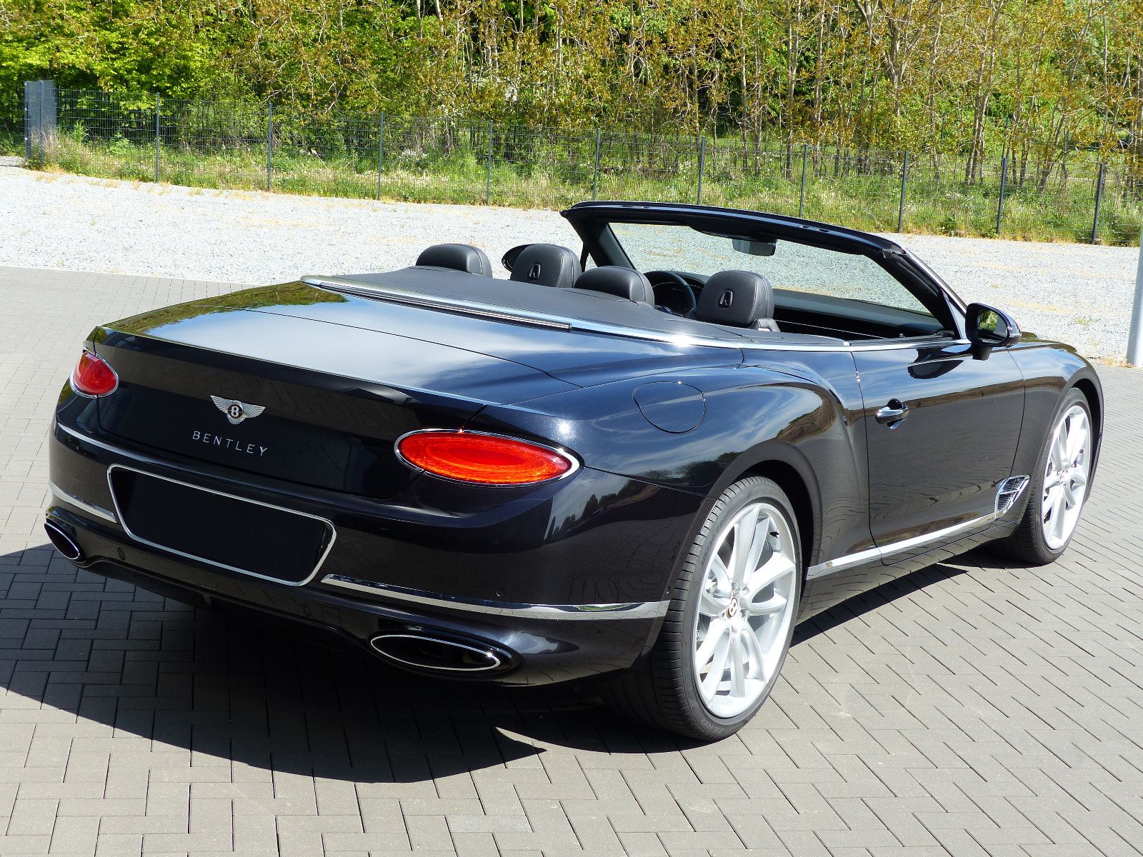 Fahrzeugabbildung Bentley Continental GTC  100 Years O.W.Bentley Edition