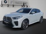 BMW iX2 xDrive30 M SPORT HeadUp 360° Lenkhzg HeadUp - BMW iX2 Gebrauchtwagen