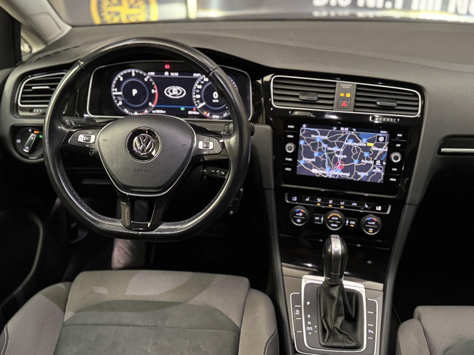 Volkswagen Golf Limo 2.0 TDI DSG R-Line Dig.Cockpit*Navi*