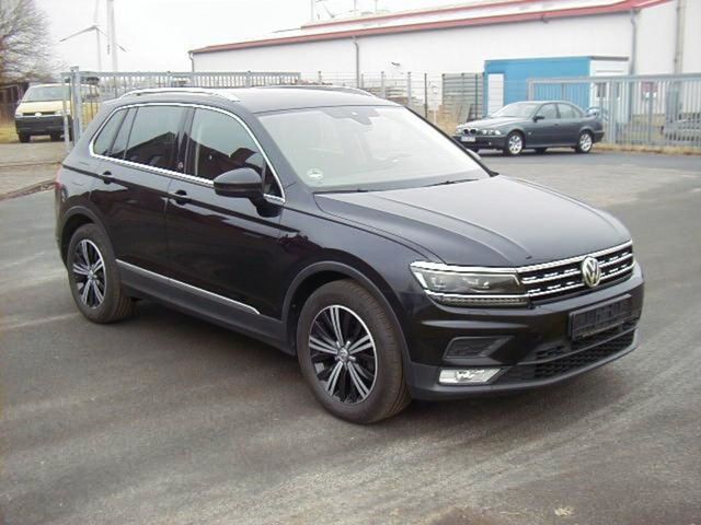 Volkswagen Tiguan 2.0 TDI Sound- Navi-ACC-AHK-LED-18Zoll