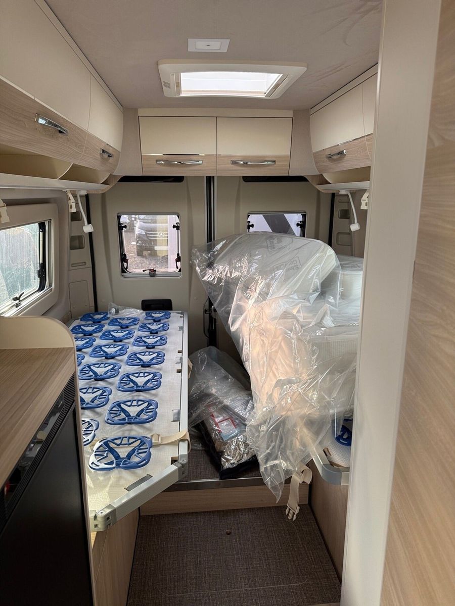 Fahrzeugabbildung Eura Mobil Van V 635 EB Alufelge, Keyless Entry, RFK, Radio