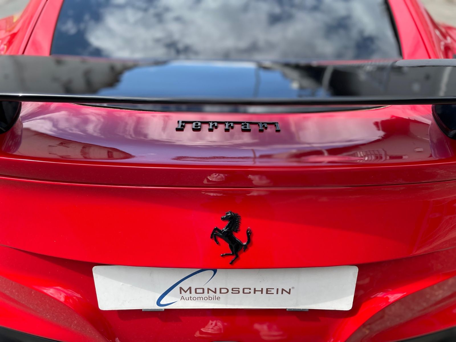 Fahrzeugabbildung Ferrari F12 Berlinetta Novitec |Carbon|LED Lenkrad|Navi|
